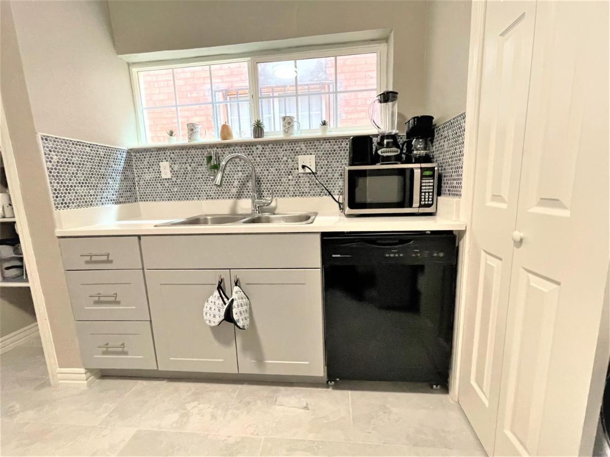 Close To All, Restful Duplex A In Downtown, Utep, Hospitals El Paso Bagian luar foto