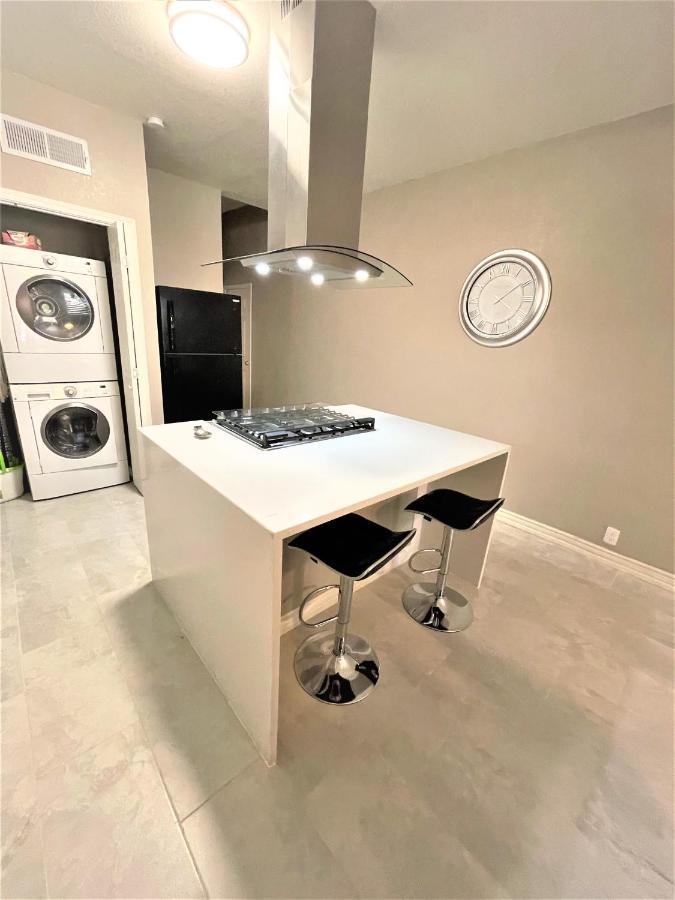 Close To All, Restful Duplex A In Downtown, Utep, Hospitals El Paso Bagian luar foto