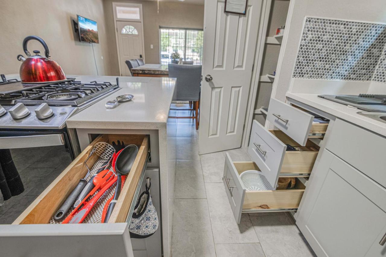 Close To All, Restful Duplex A In Downtown, Utep, Hospitals El Paso Bagian luar foto