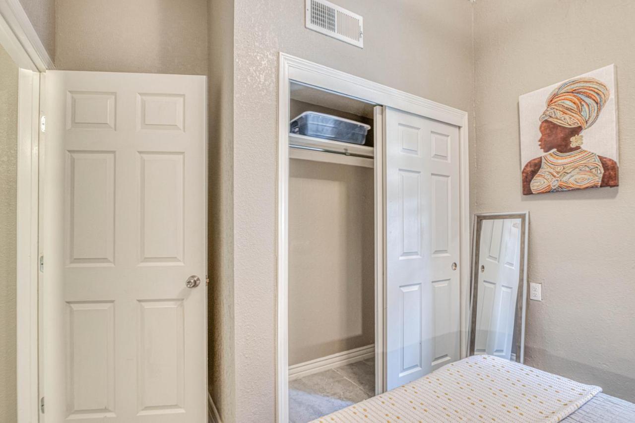 Close To All, Restful Duplex A In Downtown, Utep, Hospitals El Paso Bagian luar foto