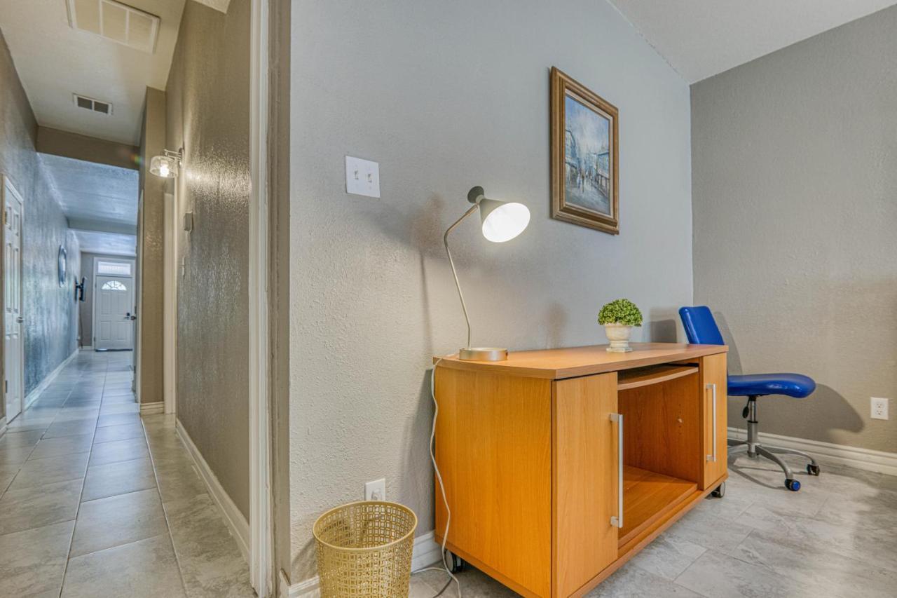 Close To All, Restful Duplex A In Downtown, Utep, Hospitals El Paso Bagian luar foto