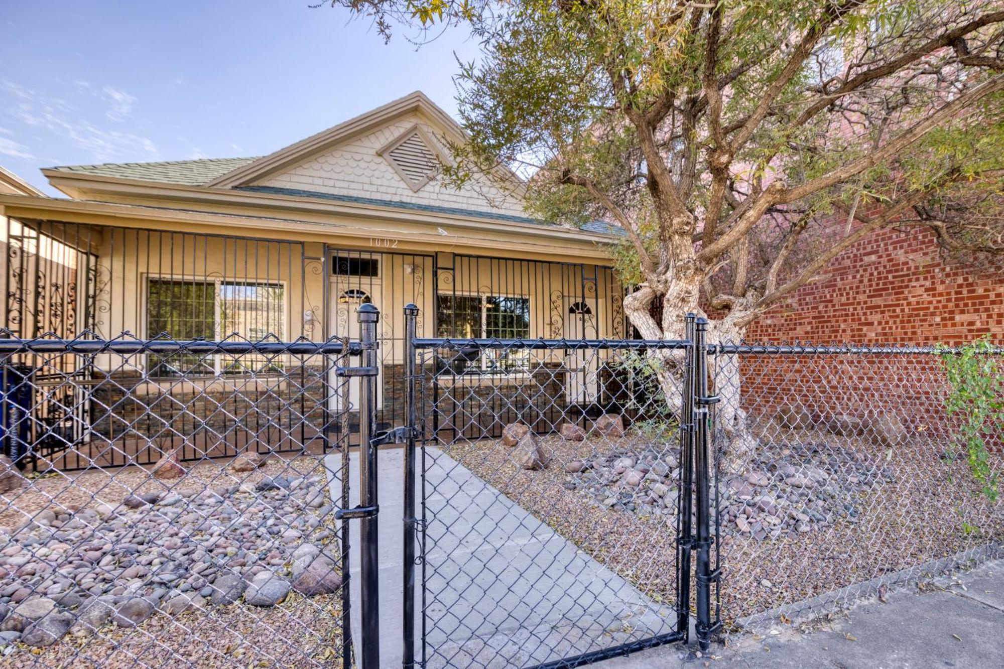Close To All, Restful Duplex A In Downtown, Utep, Hospitals El Paso Bagian luar foto